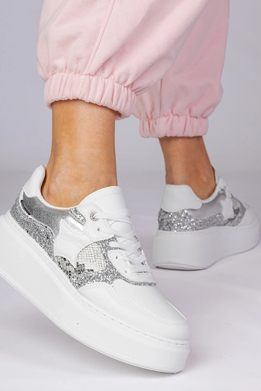 Białe sneakersy z brokatem i...