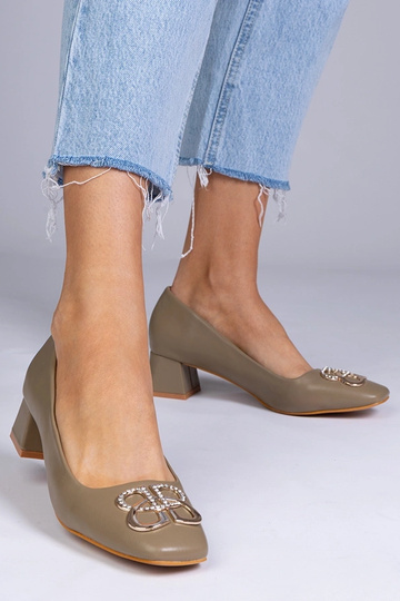 Zielone czółenka na niskim... 2