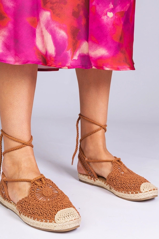 Brązowe sandały espadryle na płaskim...