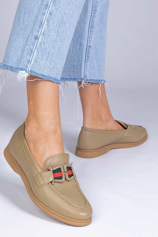 Zielone mokasyny z ekoskóry z ozdobą...