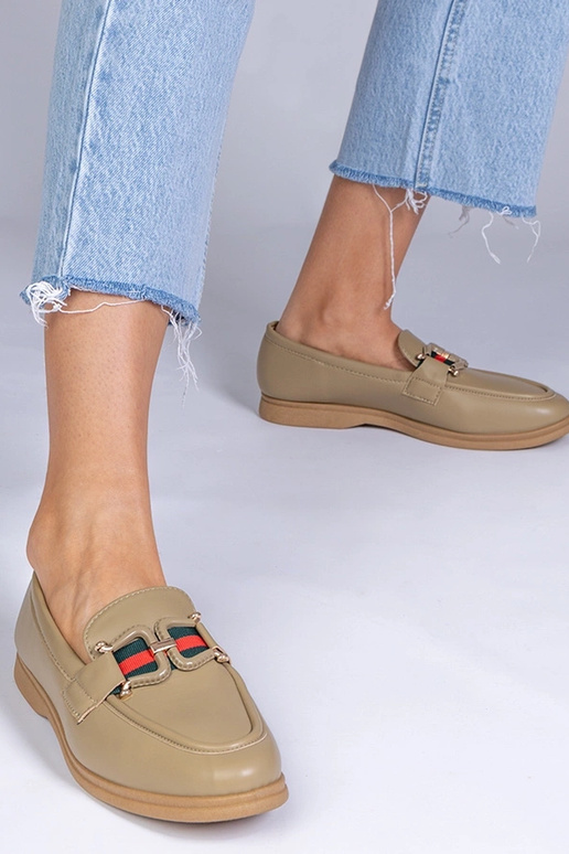 Zielone mokasyny z ekoskóry z ozdobą...