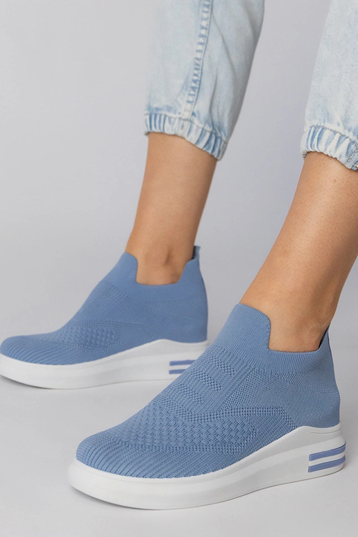Niebieskie sneakersy skarpetkowe...