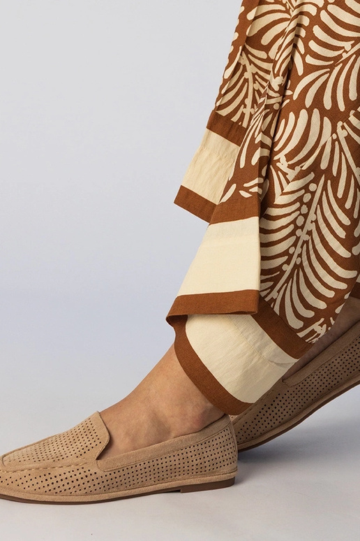 Brązowe mokasyny ażurowe z ekozamszu...