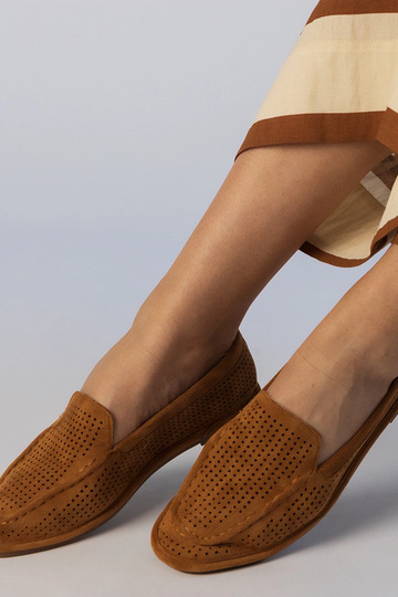 Karmelowe mokasyny ażurowe... 2