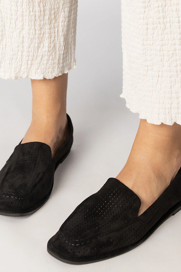 Czarne mokasyny ażurowe z... 2