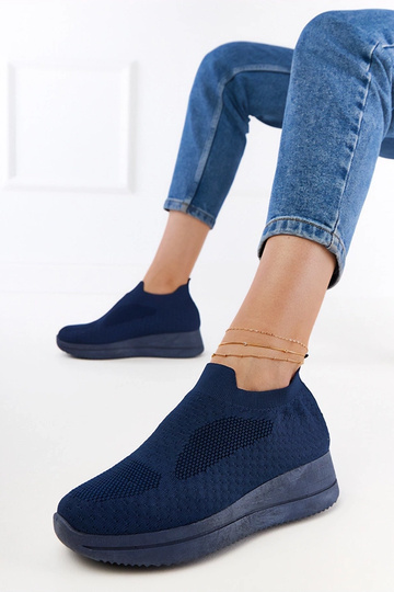 Granatowe sneakersy materialowe wsuwane Romaro 2
