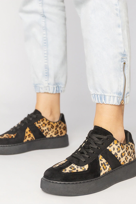 Czarno-panterkowe sneakersy damskie...