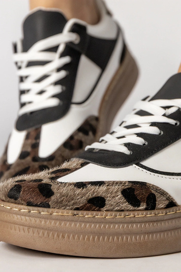 Czarno-białe sneakersy z panterkowym dodatkiem Meril 2