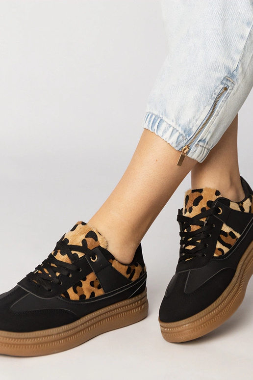 Czarne sneakersy z panterkowym...