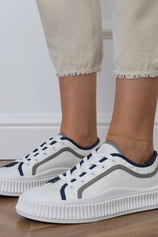 Białe trampki damskie na platformie...