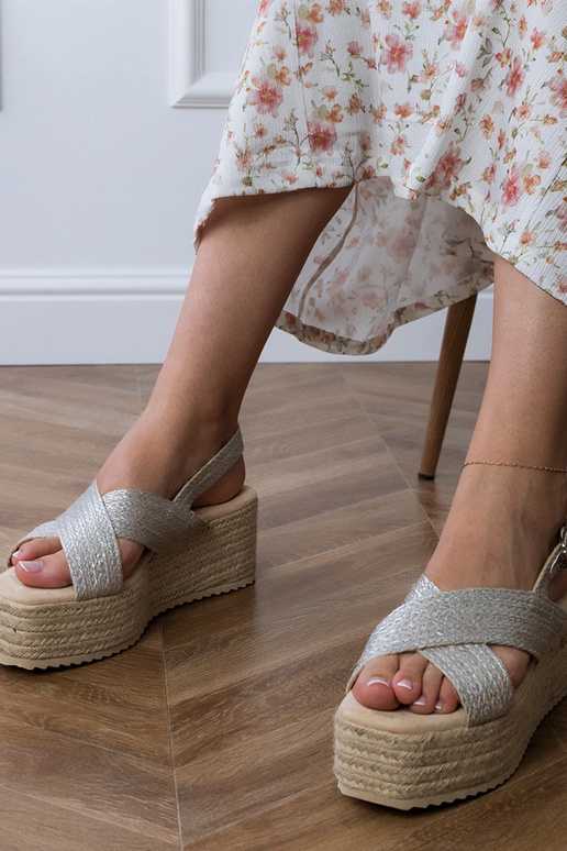 Srebrne sandały espadryle na...