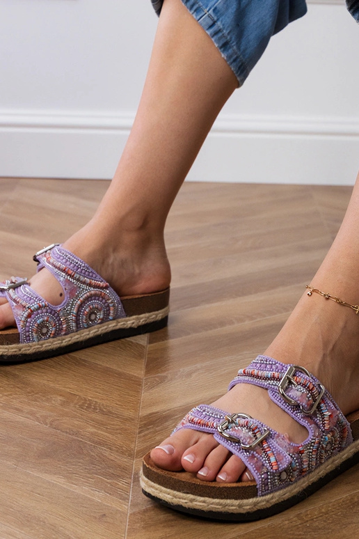 Fioletowe klapki etniczne z klamrami...