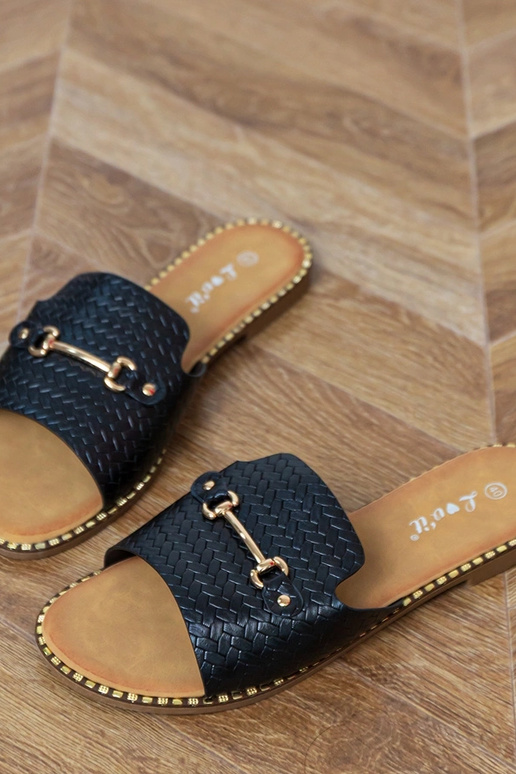 Czarne klapki płaskie z szerokim... Czarne klapki płaskie z szerokim...