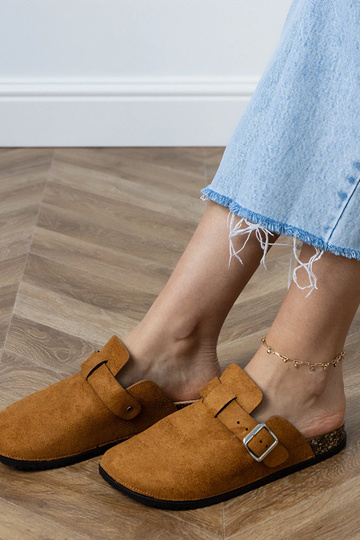 Brązowe klapki zabudowane... 2