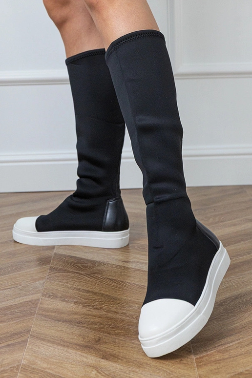 Czarne materiałowe sportowe kozaki z... Czarne materiałowe sportowe kozaki z...