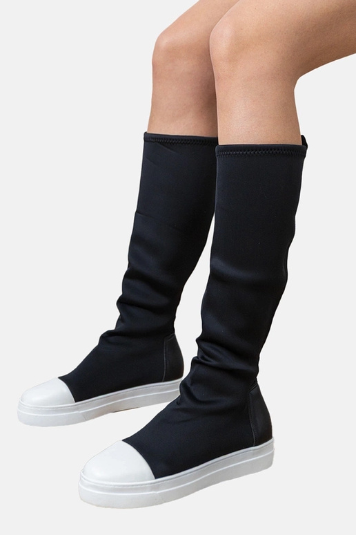 Czarne materiałowe sportowe kozaki z... Czarne materiałowe sportowe kozaki z...