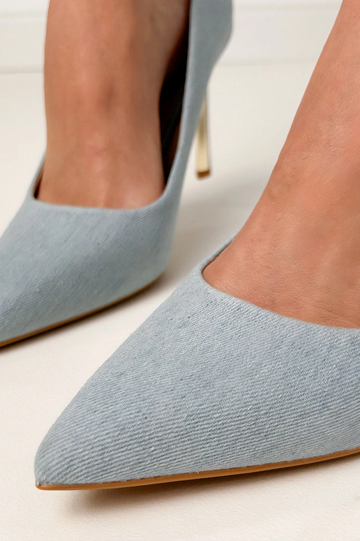 Jeansowe klasyczne czółenka na złotej... Jeansowe klasyczne czółenka na złotej...