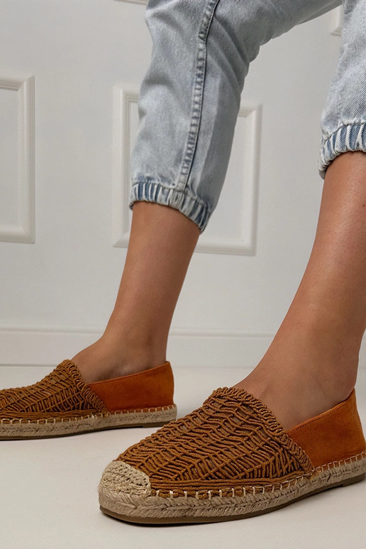 Brązowe espadryle ażurowe na...
