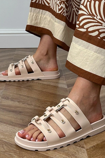 Beżowe klapki rzymskie z...