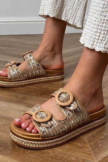 Beżowe klapki plecione z...