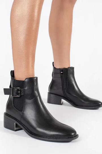 Classic model shoes in... 2