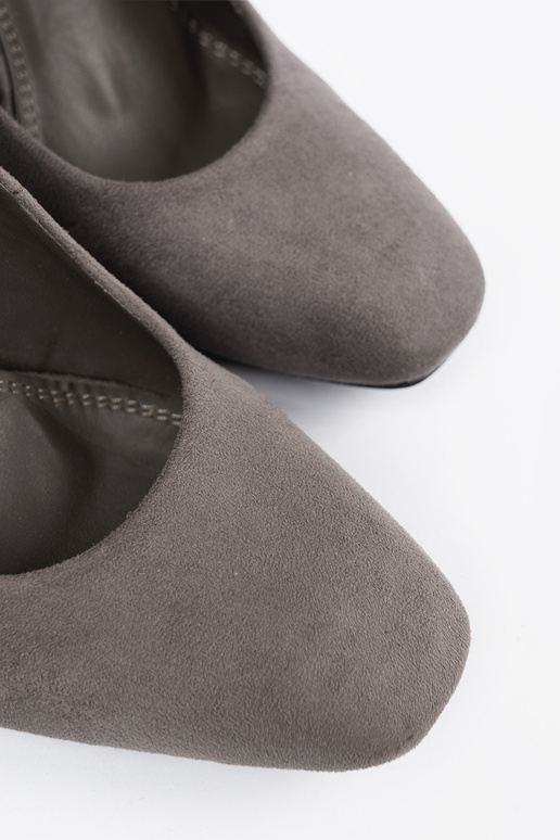 of suede High heels on the heel gray