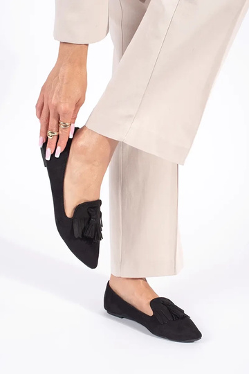 Moccasins Inith tassels 2