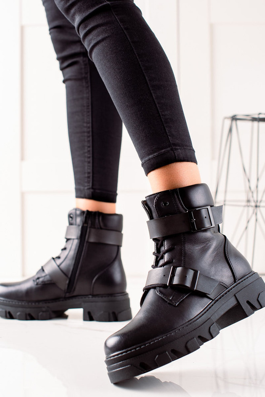 INomens boots Inith black buckles INomens boots Inith black buckles