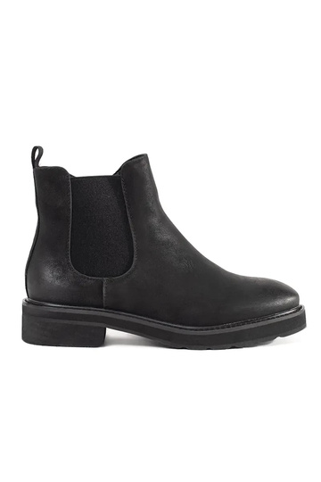 The classic model black...