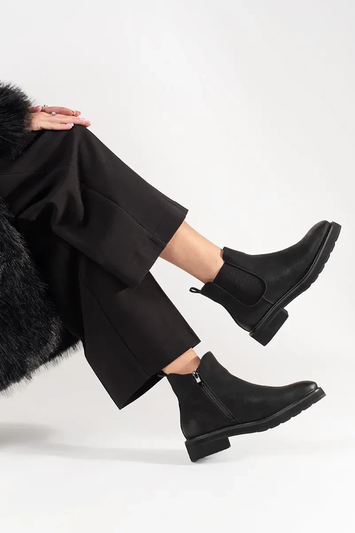 The classic model black boots SERGIO...