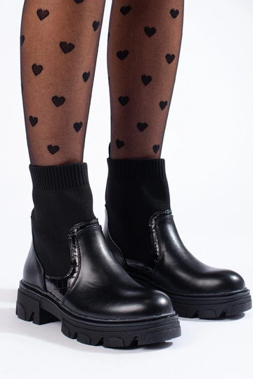 INomens boots Inith a... 2