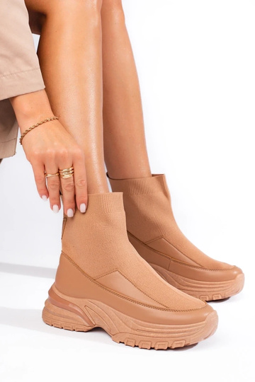 Sporty style Inomens boots... 2