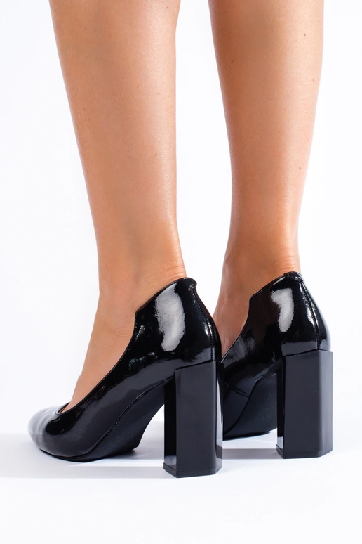Shoes on the heel  Shelovet black