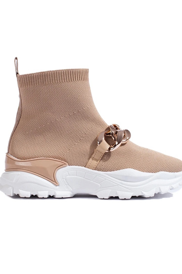 Persistent model Sneakers...