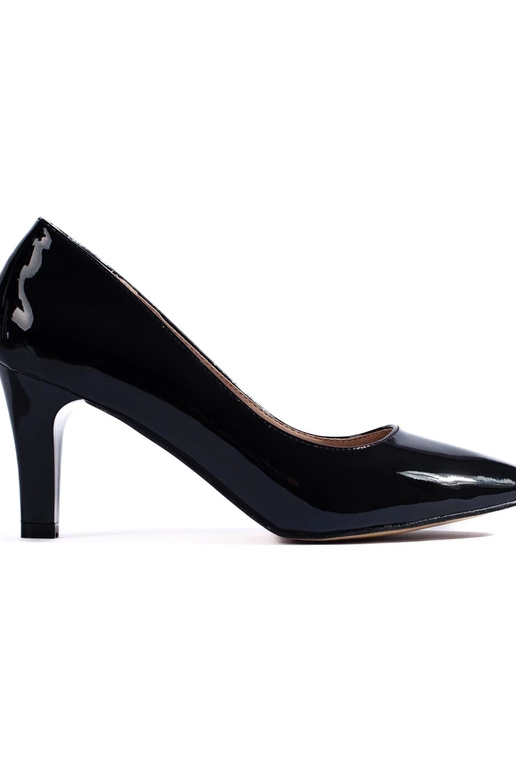 Everyday black shoes