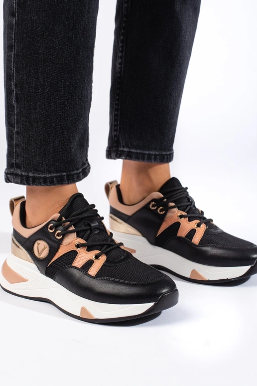 Sneakers model shoes Vinceza black-