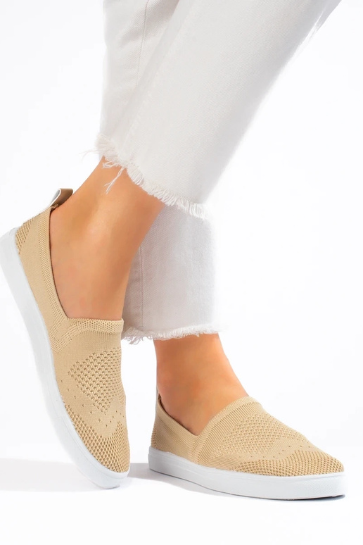 with elements of openwork Women's... with elements of openwork Women's...