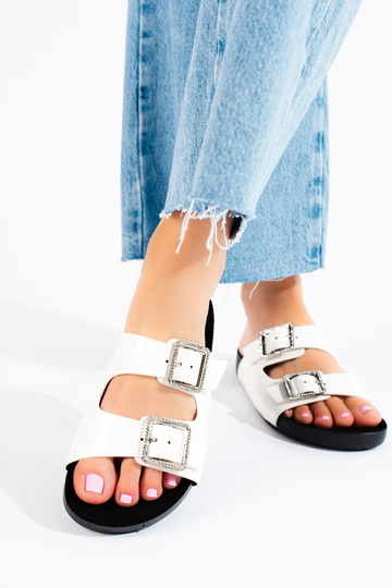 White color Slippers 2