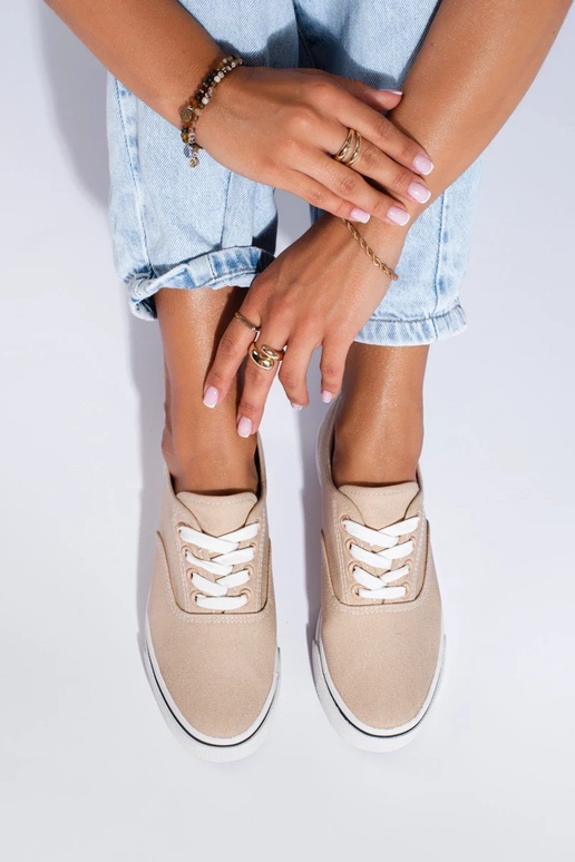 Comfortable sports model shoes