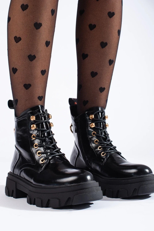 Inith lacquer effect Inomens boots on...