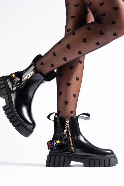 black shoes Inith platform