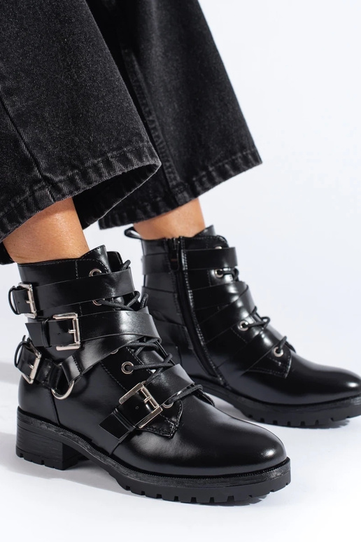 black Inomens boots Inith decorative...