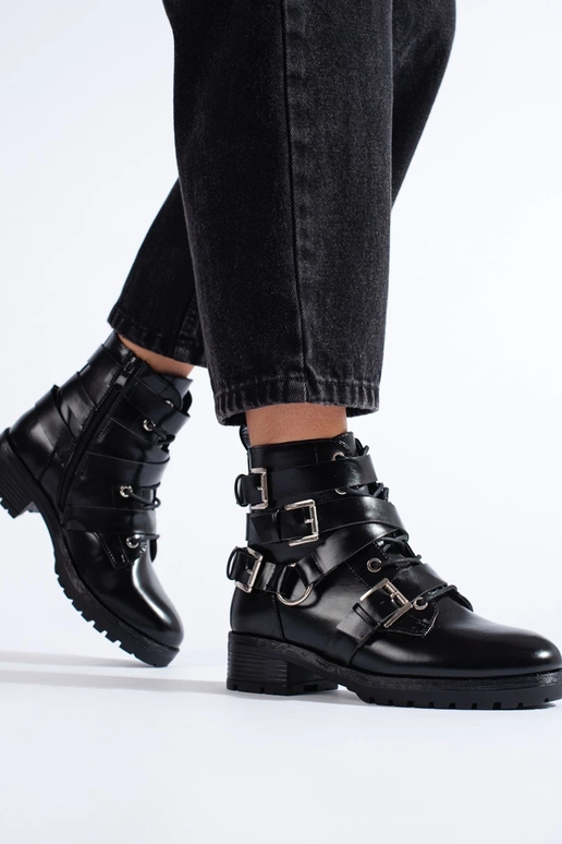 black Inomens boots Inith decorative...