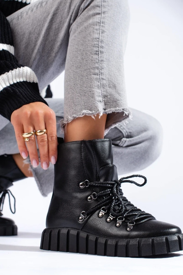 Czarne ocieplane botki... 2