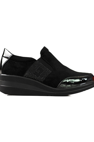 casual shoes slip on...
