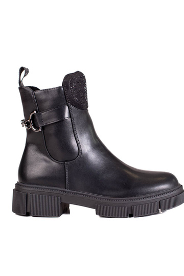 black insulated Inomens boots