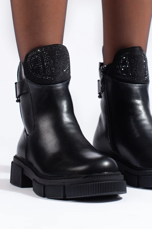 black insulated Inomens boots black insulated Inomens boots