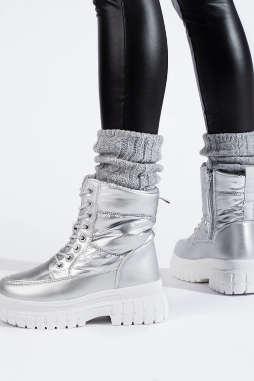 silver color INomens snoIn boots... silver color INomens snoIn boots...