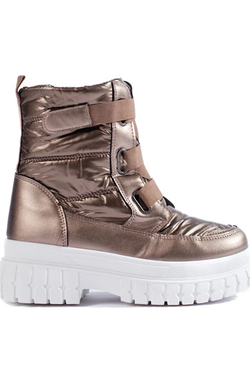 INomens snoIn boots Velcro...