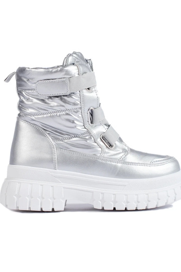 INomens snoIn boots Velcro...